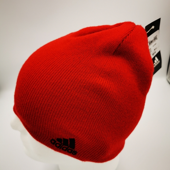 NWT Calgary Flames winter hat - Picture 2 of 3